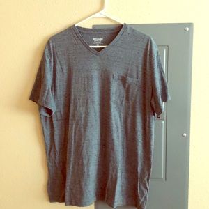 Mossimo v neck pocket T